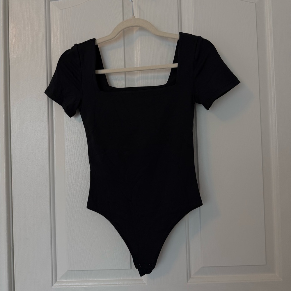 Babaton Bodysuit size S